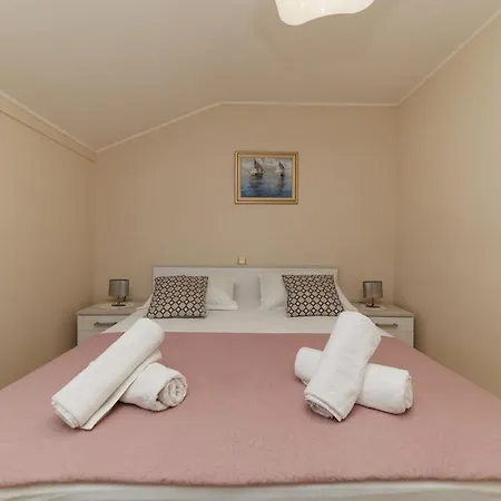 アパート Penelope ザダル